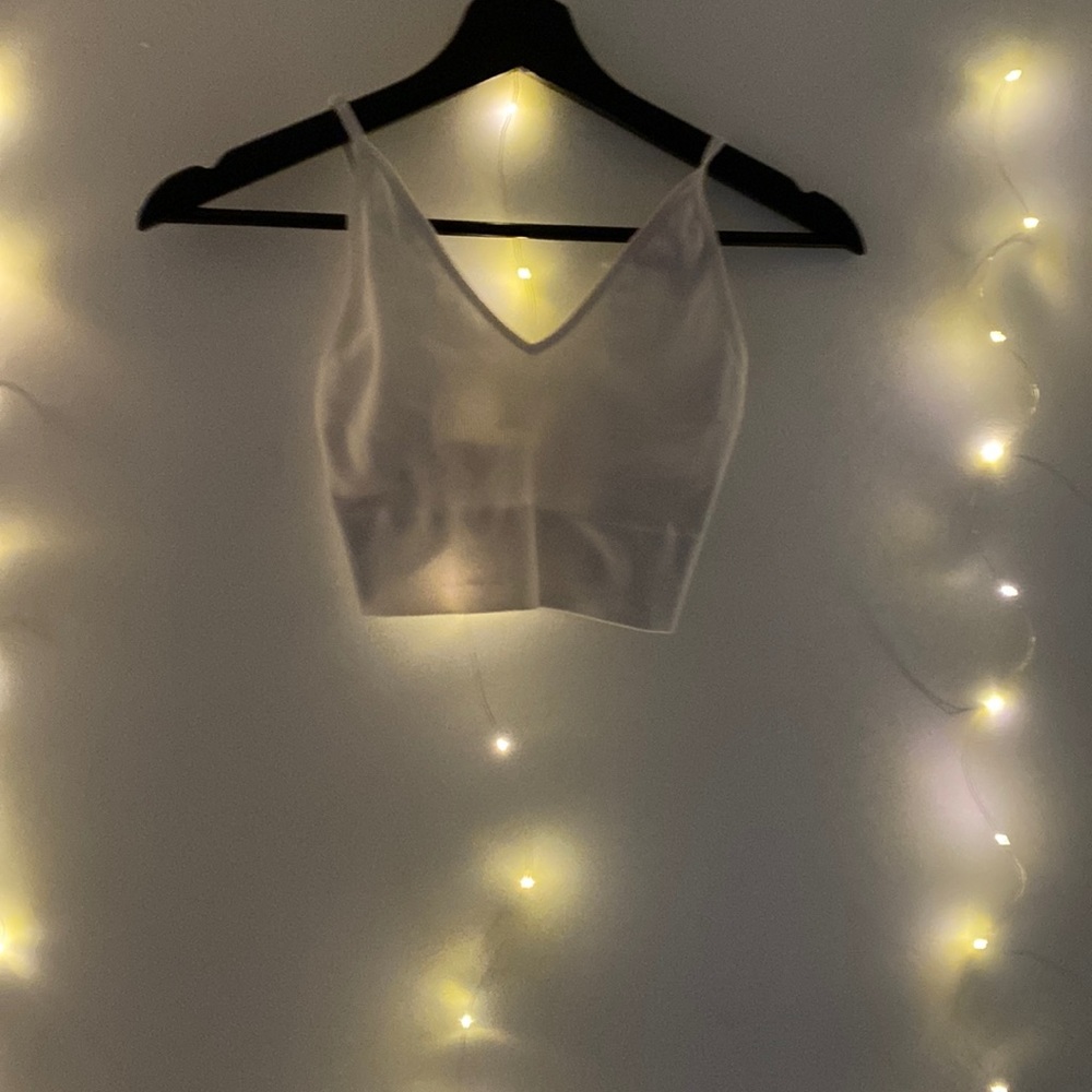 Cropped and ribbed tank